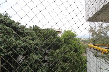 Apartamento à venda com 76m², 2 quartos e 1 vagaÁrea de serviço - Vista