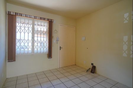 Sala de casa de condomínio à venda com 2 quartos, 80m² em Morro Santana, Porto Alegre