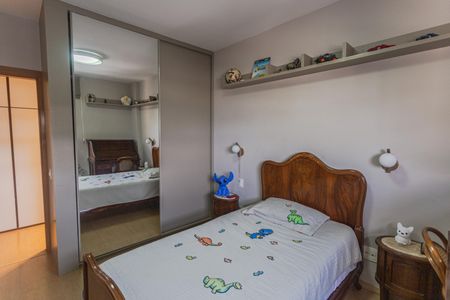 Apartamento à venda com 301m², 4 quartos e 3 vagasQuarto 3