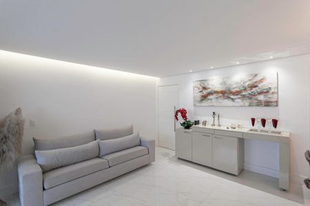 Apartamento à venda com 149m², 4 quartos e 2 vagas Apartamento à venda com 149m², 4 quartos e 2 vagasSala