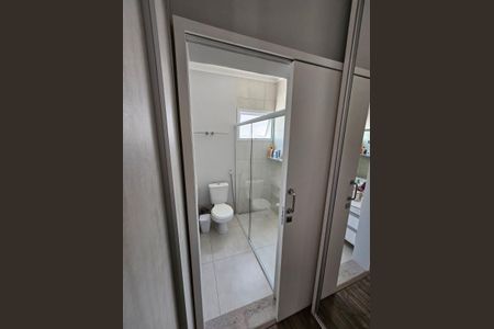 Casa de condomínio à venda com 100m², 3 quartos e 2 vagas Casa de condomínio à venda com 100m², 3 quartos e 2 vagasBanheiro