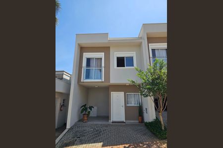 Casa de condomínio à venda com 100m², 3 quartos e 2 vagas Casa de condomínio à venda com 100m², 3 quartos e 2 vagasVista