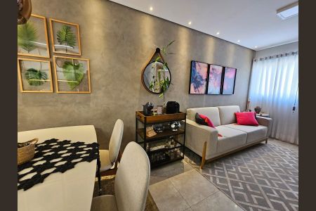 Casa de condomínio à venda com 100m², 3 quartos e 2 vagas Casa de condomínio à venda com 100m², 3 quartos e 2 vagasSala