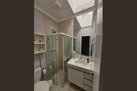 Casa de condomínio à venda com 100m², 3 quartos e 2 vagas Casa de condomínio à venda com 100m², 3 quartos e 2 vagasBanheiro