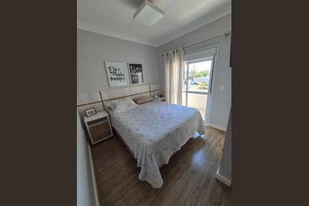 Casa de condomínio à venda com 100m², 3 quartos e 2 vagas Casa de condomínio à venda com 100m², 3 quartos e 2 vagasQuarto