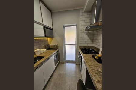 Casa de condomínio à venda com 100m², 3 quartos e 2 vagas Casa de condomínio à venda com 100m², 3 quartos e 2 vagasCozinha