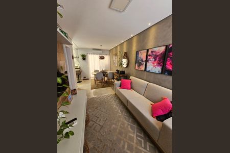 Casa de condomínio à venda com 100m², 3 quartos e 2 vagas Casa de condomínio à venda com 100m², 3 quartos e 2 vagasSala