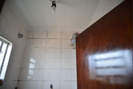 Casa à venda com 320m², 5 quartos e 4 vagasBanheiro de serviço