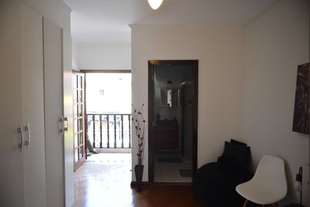 Casa à venda com 320m², 5 quartos e 4 vagasQuarto Suíte 3