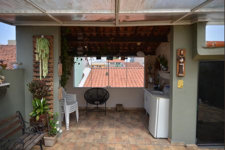 Casa à venda com 320m², 5 quartos e 4 vagasÁrea gourmet