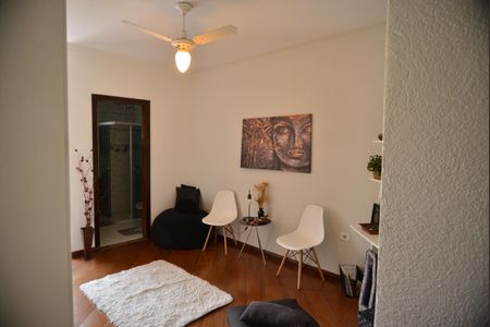 Casa à venda com 320m², 5 quartos e 4 vagasQuarto Suíte 3