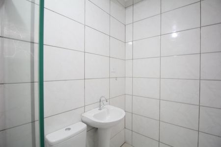 Banheiro Social de kitnet/studio para alugar com 1 quarto, 20m² em Cidade Intercap, Taboão da Serra