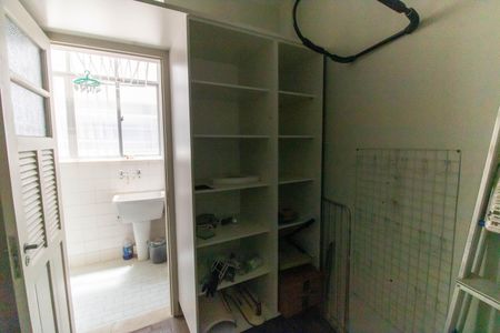 Apartamento à venda com 64m², 1 quarto e sem vaga Apartamento à venda com 64m², 1 quarto e sem vagaQuarto de Serviço