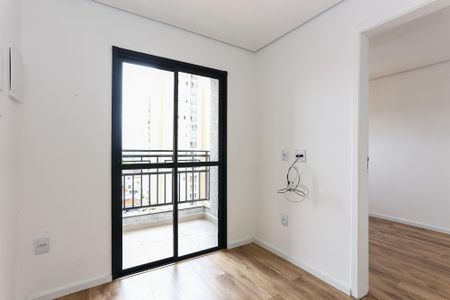 Apartamento para alugar com 39m², 2 quartos e sem vaga Apartamento para alugar com 39m², 2 quartos e sem vagaSala