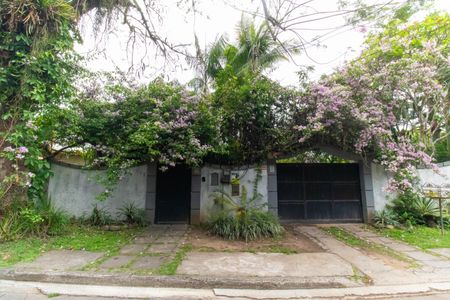 Casa à venda com 400m², 5 quartos e 6 vagasFachada