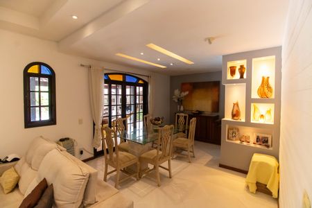 Casa à venda com 400m², 5 quartos e 6 vagasSala