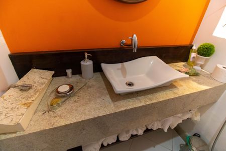 Casa à venda com 400m², 5 quartos e 6 vagasLavabo