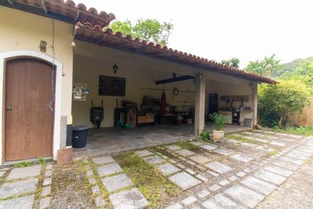 Casa à venda com 400m², 5 quartos e 6 vagasÁrea externa