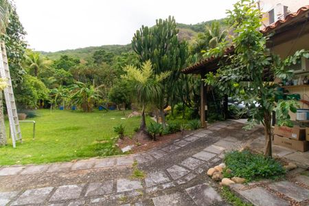 Casa à venda com 400m², 5 quartos e 6 vagasVist da Suíte Externa 