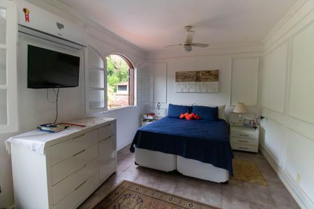 Casa à venda com 400m², 5 quartos e 6 vagasSuíte 