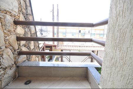 Sacada da Suíte 1 de casa para alugar com 2 quartos, 200m² em Vila Sabrina, São Paulo