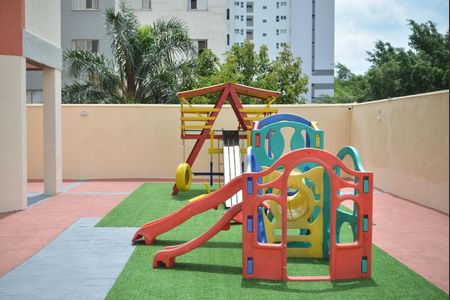 Apartamento para alugar com 80m², 2 quartos e 1 vagaÁrea comum - Playground