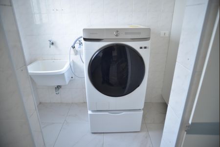 Apartamento para alugar com 80m², 2 quartos e 1 vagaÁrea de Serviço