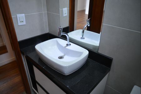 Apartamento para alugar com 80m², 2 quartos e 1 vagaBanheiro da Suíte