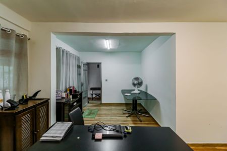 Casa à venda com 2 quartos, 165m² em Parque Continental, São Paulo