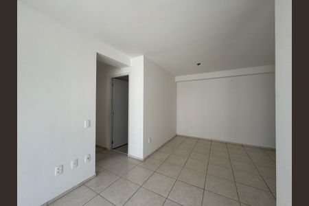 Sala de apartamento para alugar com 3 quartos, 66m² em Barra da Tijuca, Rio de Janeiro