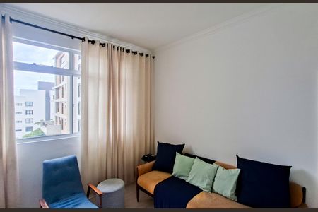 Sala de apartamento para alugar com 2 quartos, 60m² em Santo Antônio, Belo Horizonte