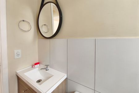 Apartamento para alugar com 48m², 2 quartos e 1 vaga Apartamento para alugar com 48m², 2 quartos e 1 vagaBanheiro