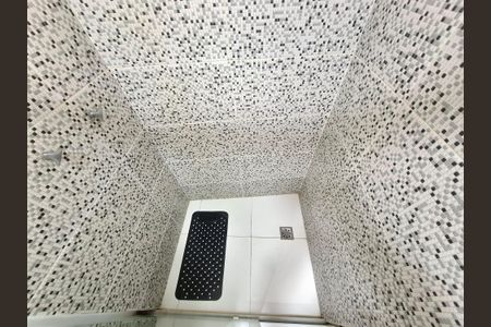 Apartamento à venda com 65m², 2 quartos e 1 vagaBanheiro da suíte 