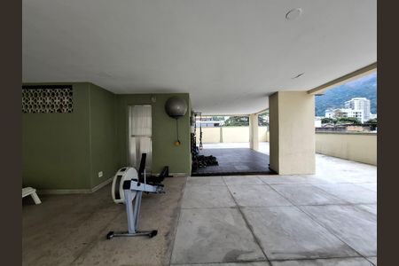 Apartamento à venda com 65m², 2 quartos e 1 vagaAcademia