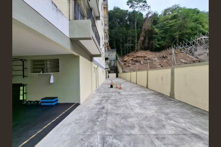 Apartamento à venda com 65m², 2 quartos e 1 vagaÁrea comum - Playground