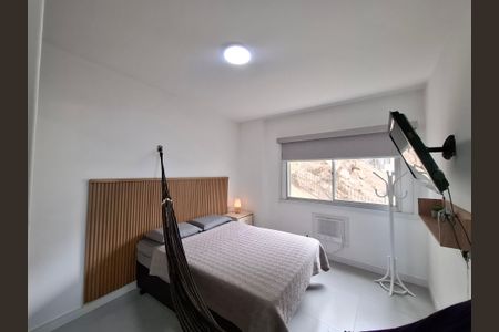 Apartamento à venda com 65m², 2 quartos e 1 vagaSuíte 