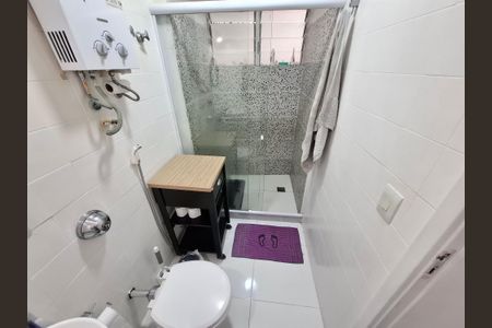 Apartamento à venda com 65m², 2 quartos e 1 vagaBanheiro da suíte 