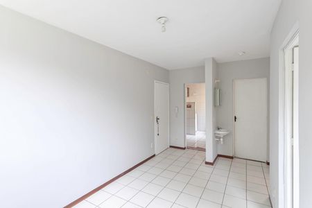 Sala de apartamento para alugar com 2 quartos, 80m² em Santa Terezinha, Belo Horizonte