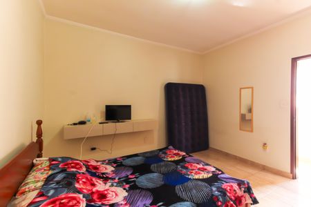 Quarto 2 de casa para alugar com 2 quartos, 45m² em Vila Invernada, São Paulo