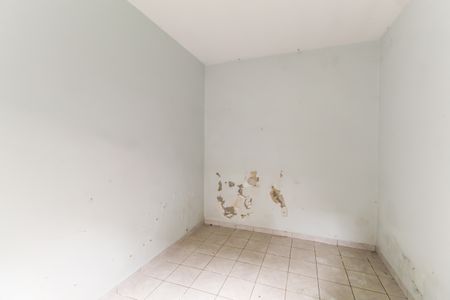 Quarto 2 de casa para alugar com 2 quartos, 55m² em Vila Invernada, São Paulo