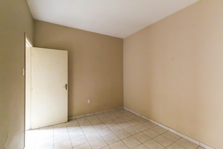 Quarto 1 de casa para alugar com 2 quartos, 55m² em Vila Invernada, São Paulo