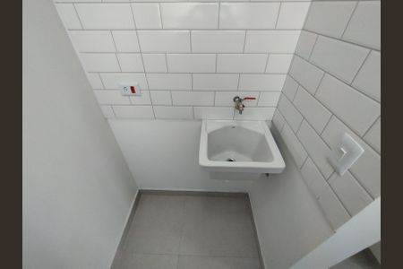 Área de Serviço de casa para alugar com 1 quarto, 40m² em Vila Brasilina, São Paulo