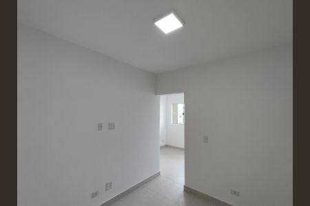 Quarto de casa para alugar com 1 quarto, 40m² em Vila Brasilina, São Paulo