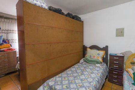 Casa à venda com 2 quartos, 142m² em Taboão, Diadema