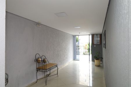 Apartamento para alugar com 58m², 2 quartos e 1 vagaÁrea comum - Saguão do prédio