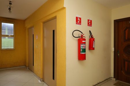 Apartamento para alugar com 58m², 2 quartos e 1 vagaÁrea comum - Saguão do andar