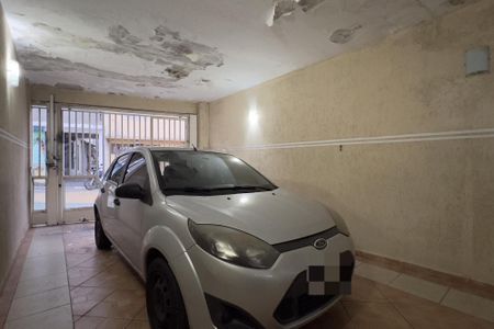 Casa à venda com 154m², 4 quartos e 2 vagas Casa à venda com 154m², 4 quartos e 2 vagasGaragem