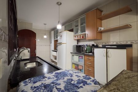 Casa à venda com 154m², 4 quartos e 2 vagas Casa à venda com 154m², 4 quartos e 2 vagasCozinha