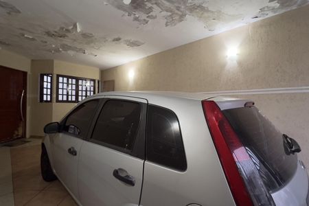 Casa à venda com 154m², 4 quartos e 2 vagas Casa à venda com 154m², 4 quartos e 2 vagasGaragem