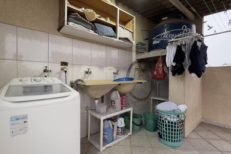 Casa à venda com 154m², 4 quartos e 2 vagas Casa à venda com 154m², 4 quartos e 2 vagasÁrea de Serviço